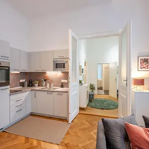 Cosy Center Vienna