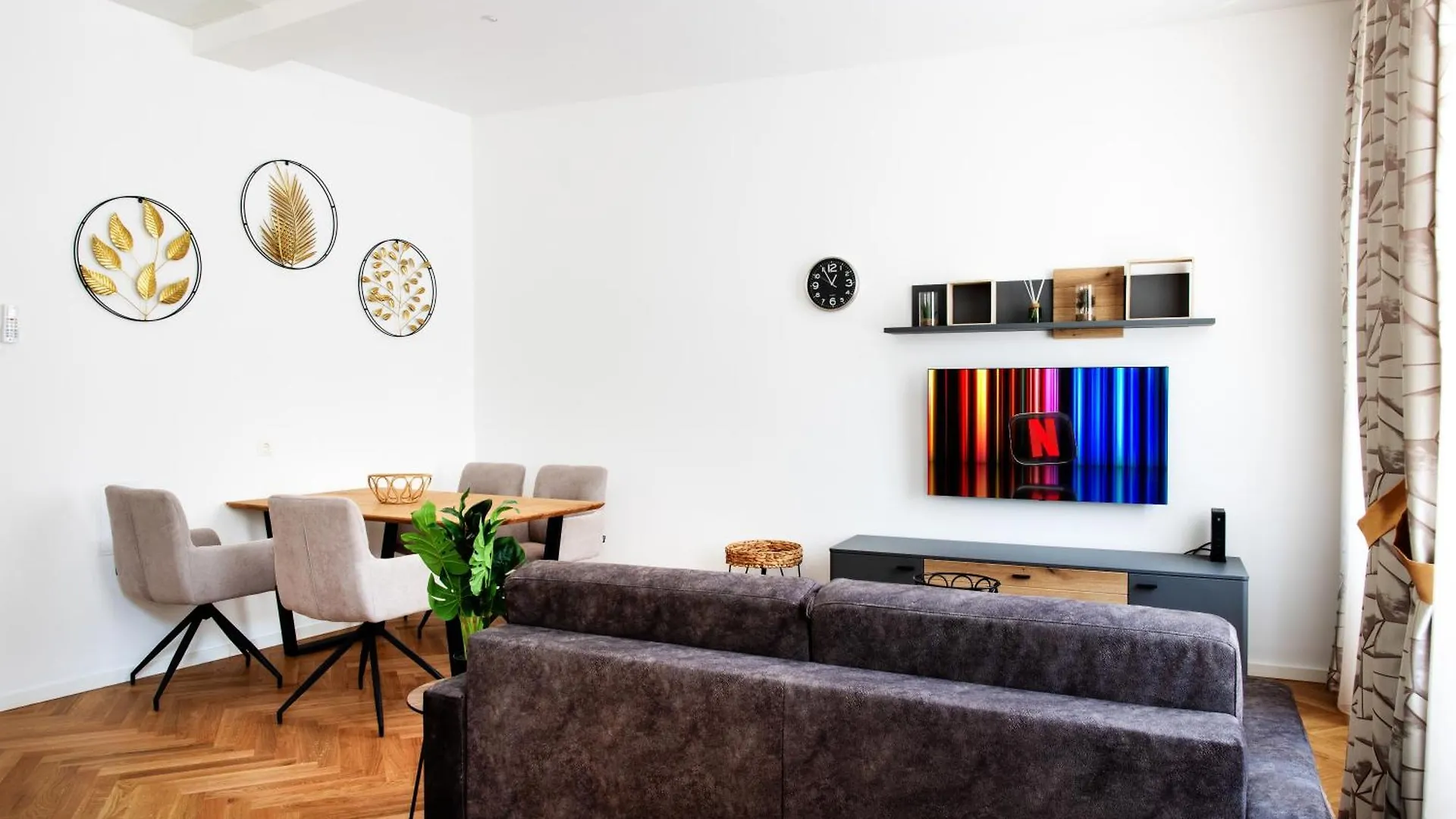 Royal Residences Vienna Apartment